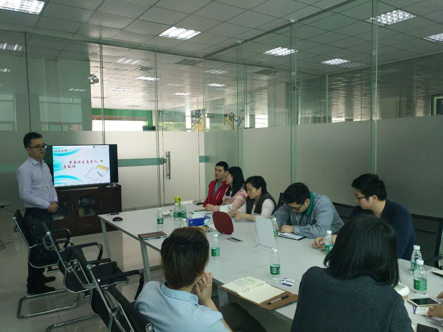祝贺罗庚机器人签约顺景华体会官方网站-华体会（中国）